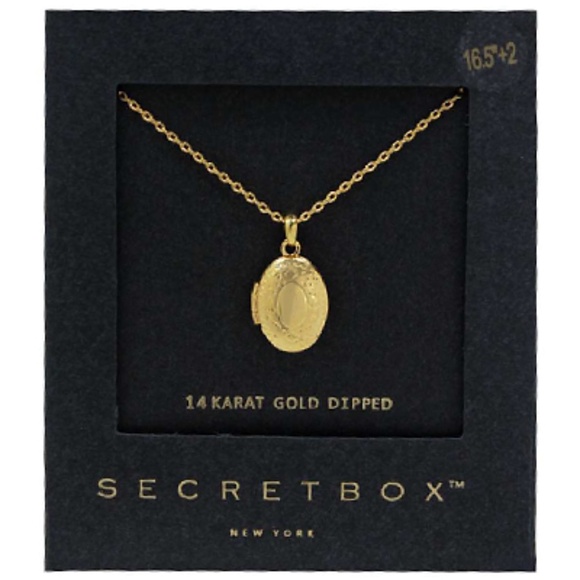 Textured Oval Locket Necklace - Picture 1 of 1